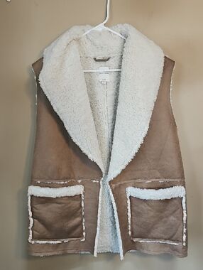 Gentle Fawn Tan Faux-Suede Vest with Cream Sherpa Collar